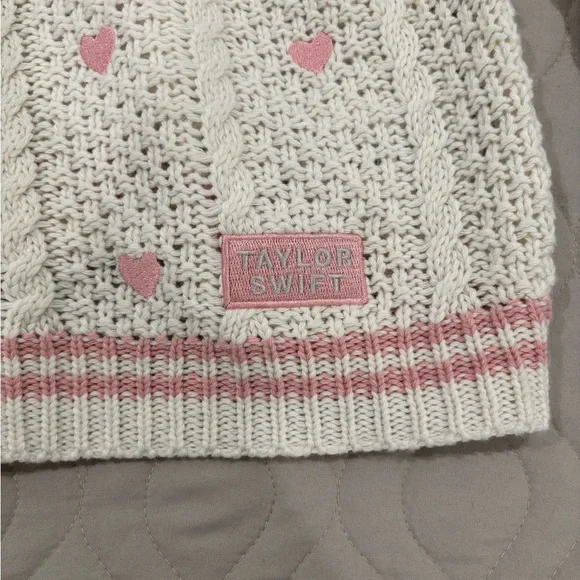 Taylor Swift Lover White and Pink Heart Cardigan - Picture 2 of 4